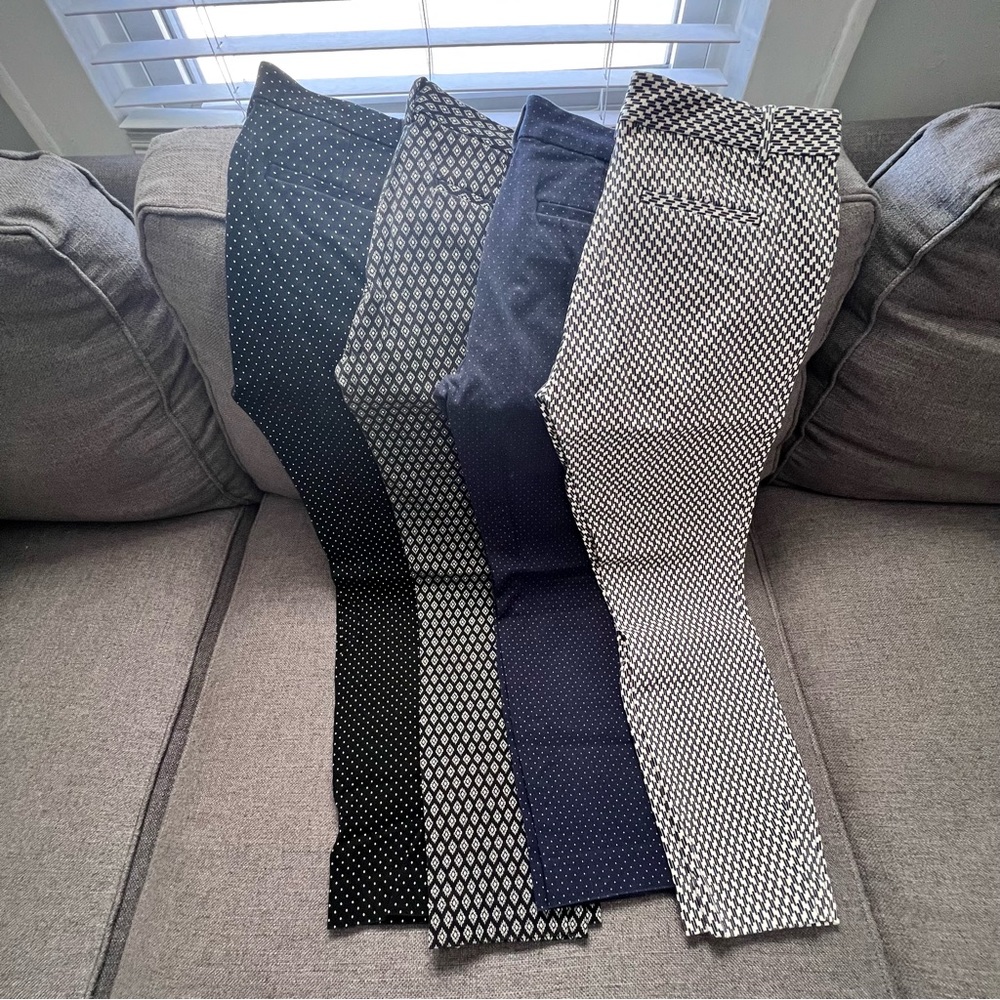 Bundle of FIVE Gap Cotton Capris